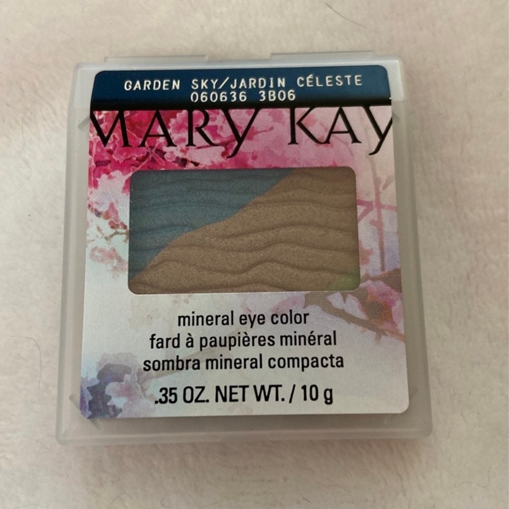 Mary Kay Mineral Eye Color in Garden Sky NIB